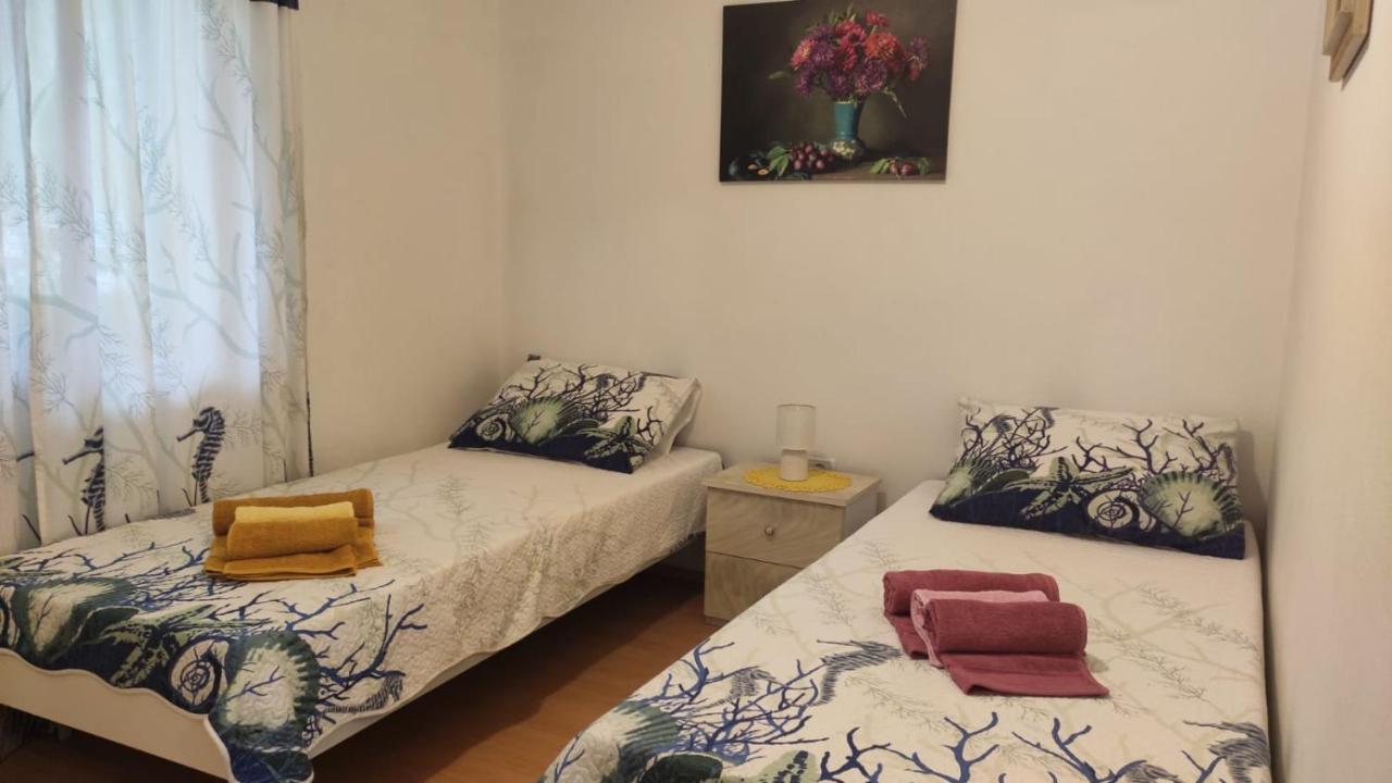 Kuca Za Odmor Tri Sunca Vila PUY Exterior foto